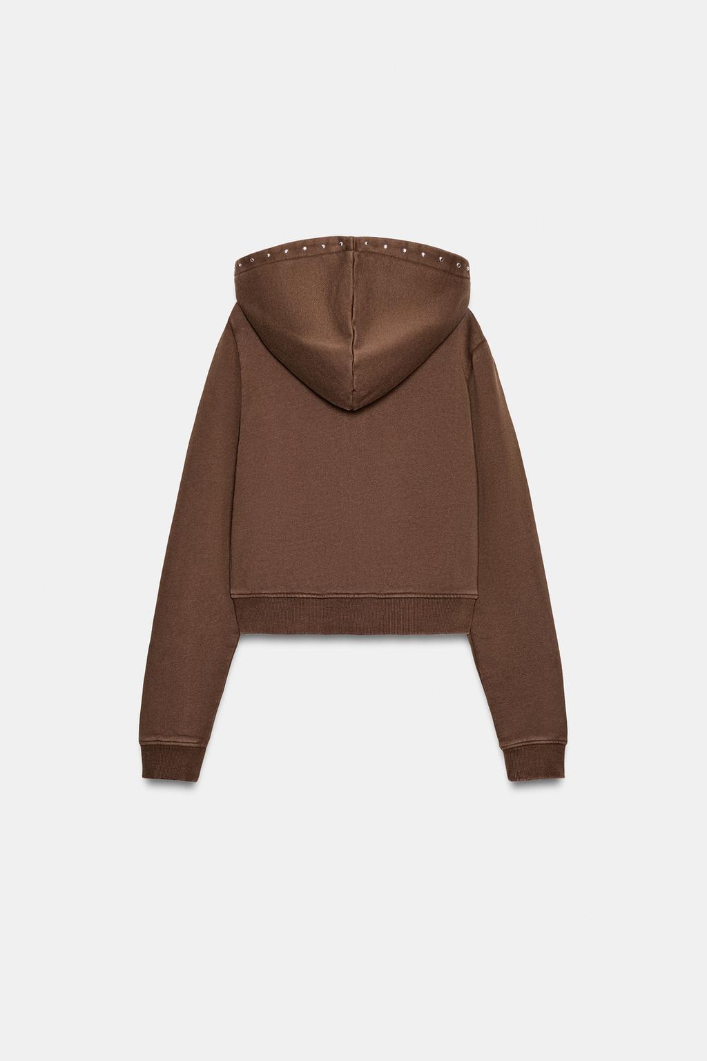 ХУДИ С ЗАКЛЕПКАМИ