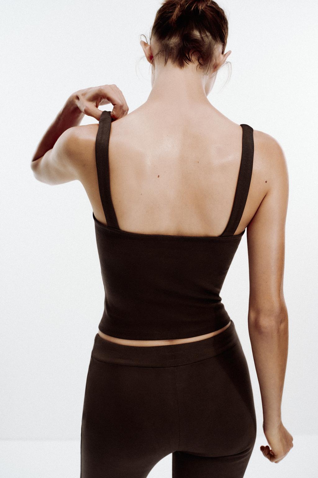 ТОП С ВЫРЕЗОМ СЕРДЕЧКОМ И ПУГОВИЦАМИ