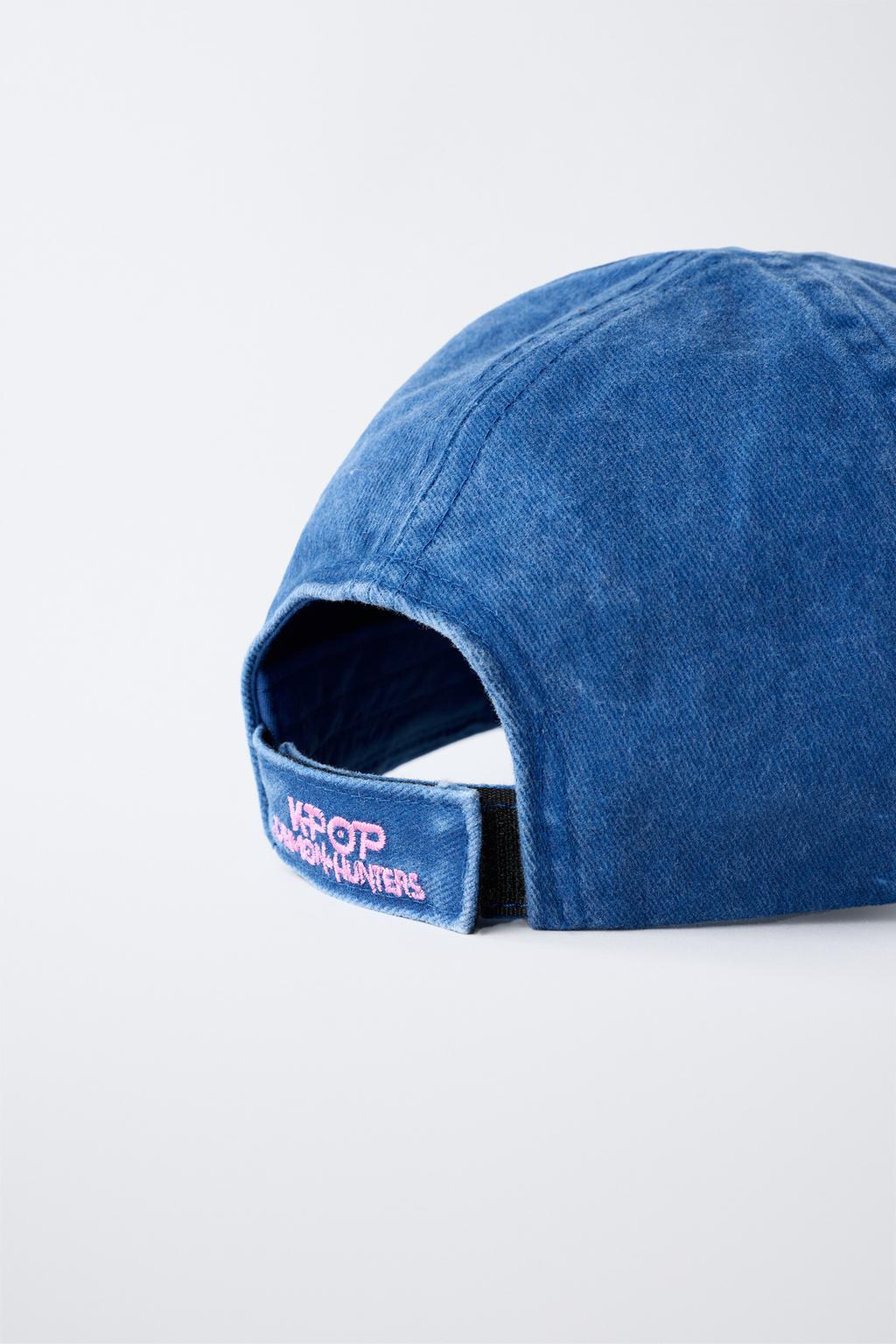 КЕПКА С ЭФФЕКТОМ ПОТЕРТОСТИ KPOP DEMON HUNTERS™ NETFLIX ©