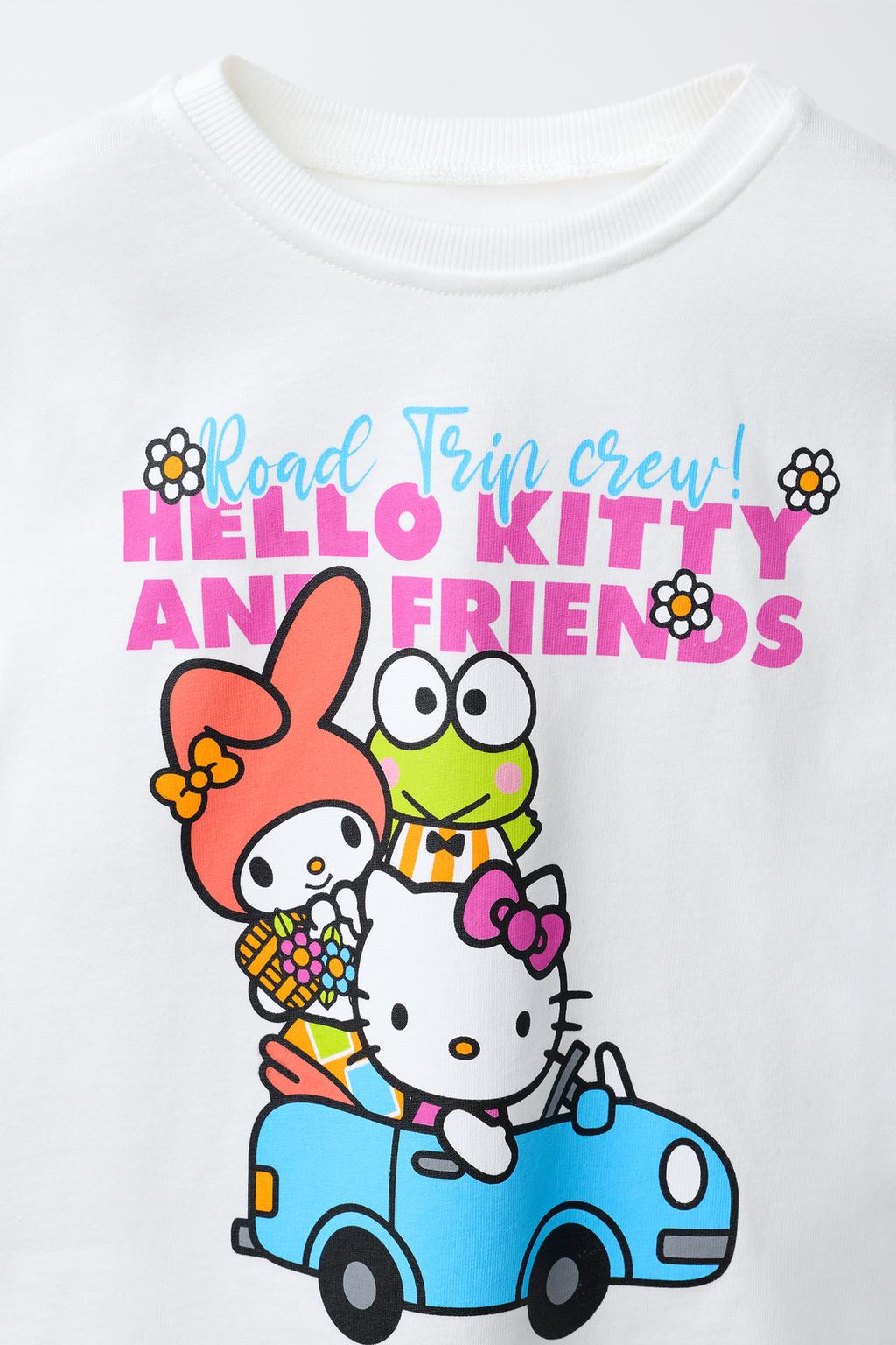 ФУТБОЛКА С МАШИНОЙ HELLO KITTY AND FRIENDS © SANRIO