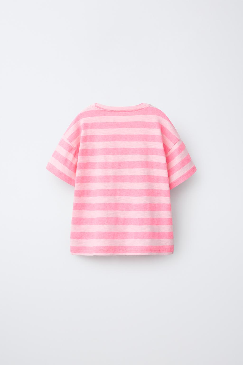 ФУТБОЛКА В ПОЛОСКУ С ЦВЕТОЧНОЙ НАШИВКОЙ