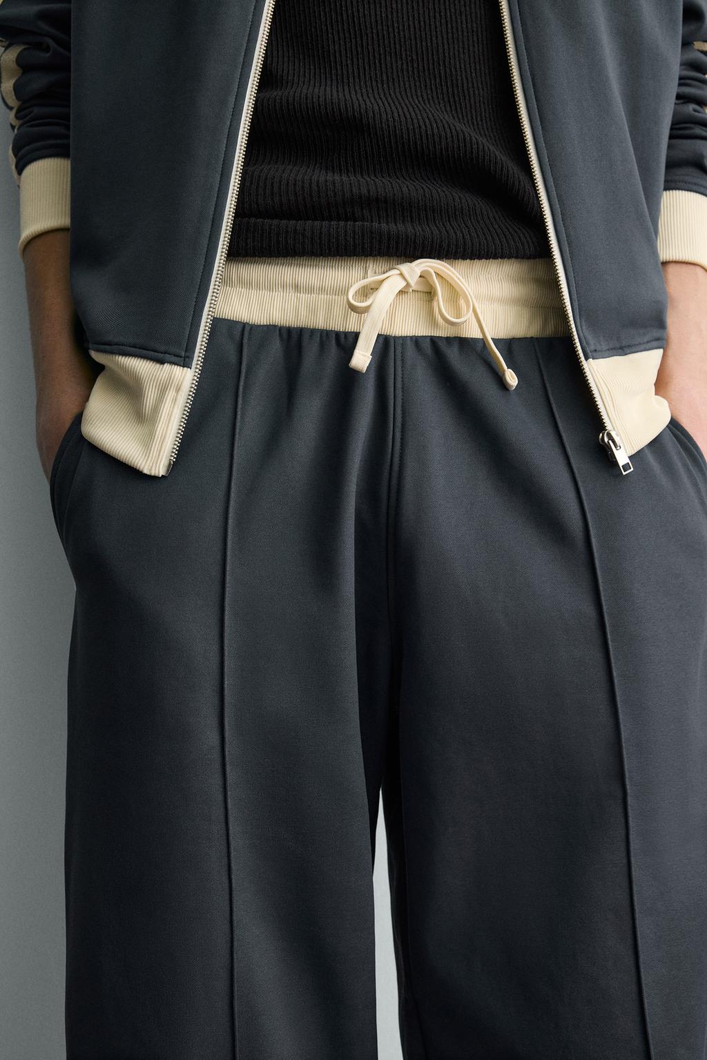 ДЖОГГЕРЫ WIDE FIT С ЛАМПАСАМИ