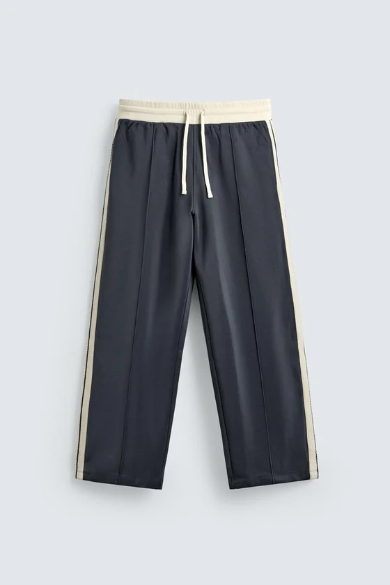 ДЖОГГЕРЫ WIDE FIT С ЛАМПАСАМИ