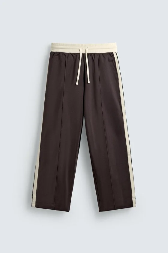 ДЖОГГЕРЫ WIDE FIT С ЛАМПАСАМИ