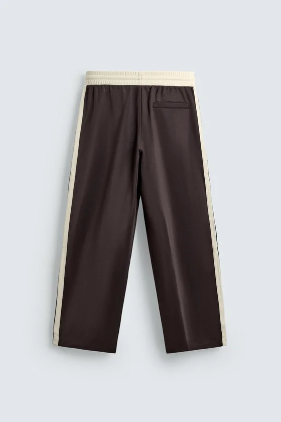 ДЖОГГЕРЫ WIDE FIT С ЛАМПАСАМИ