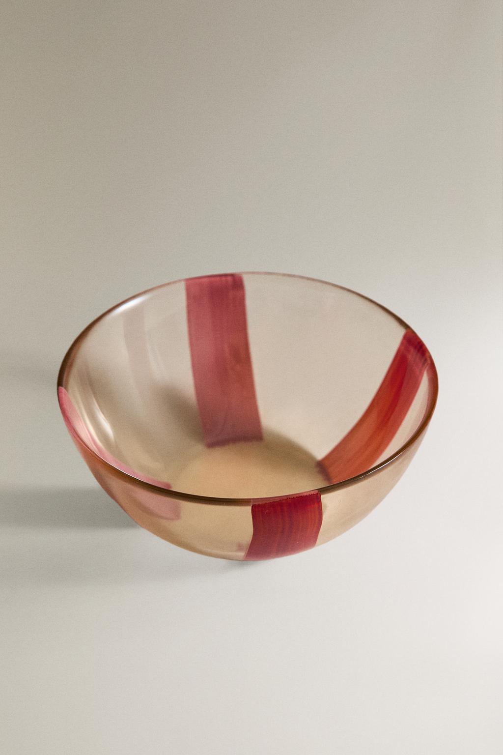 Стеклянная чаша в полоску