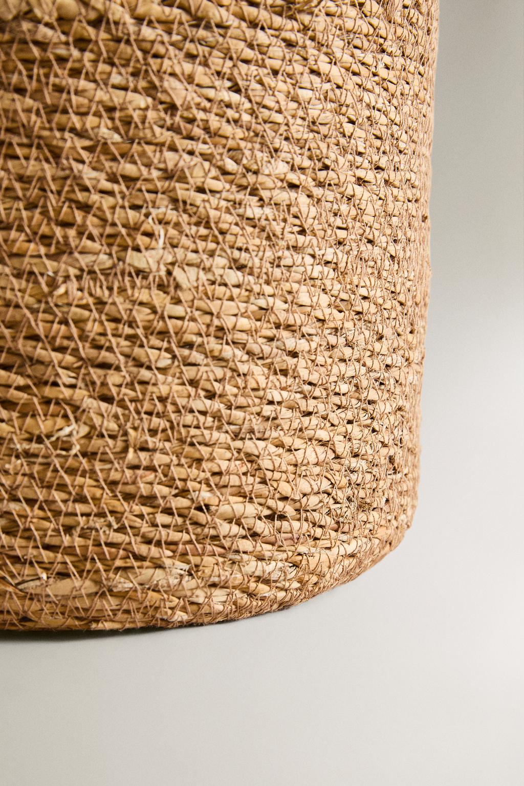 Корзина из морской травы