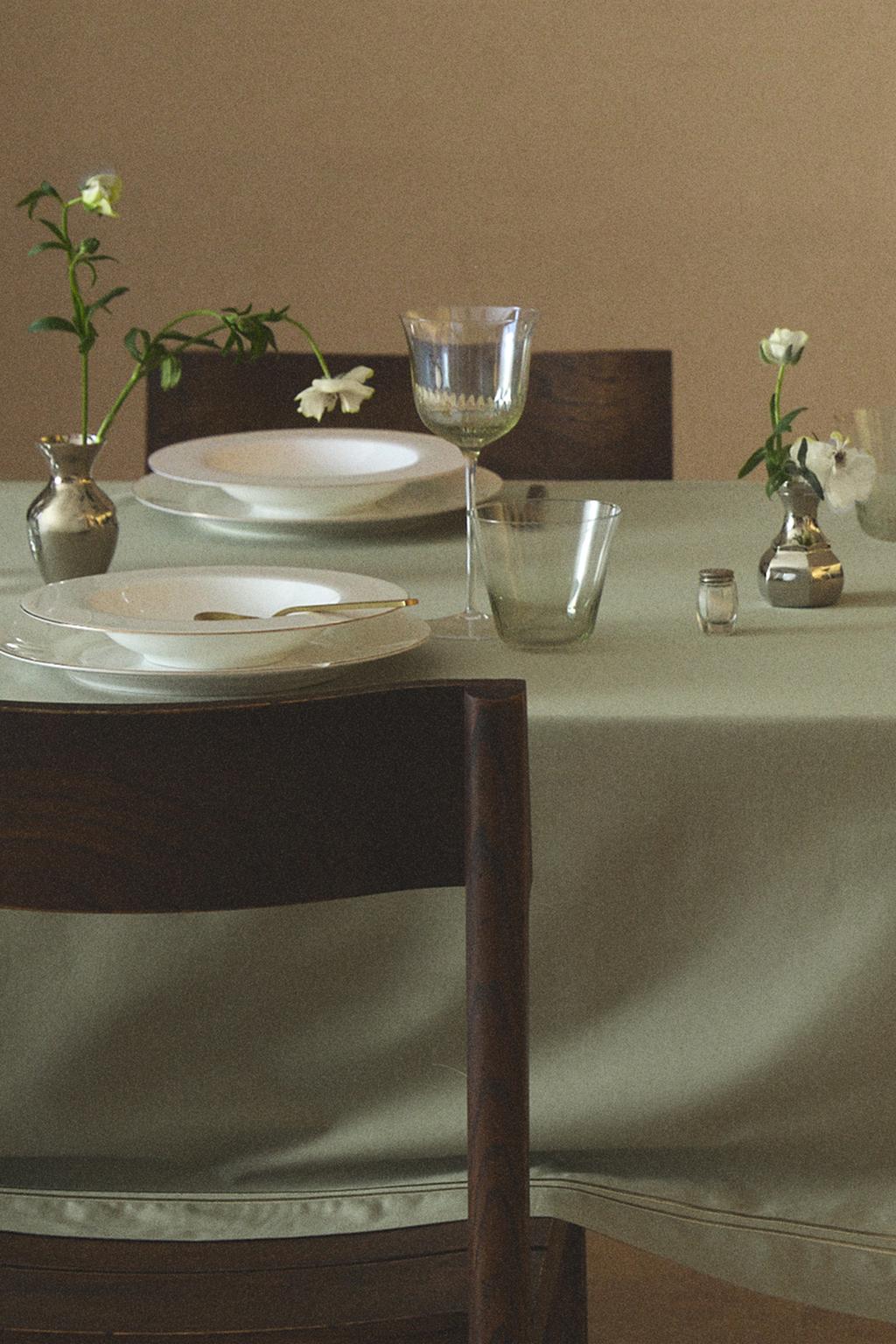 Скатерть из хб сатина с двойным краем