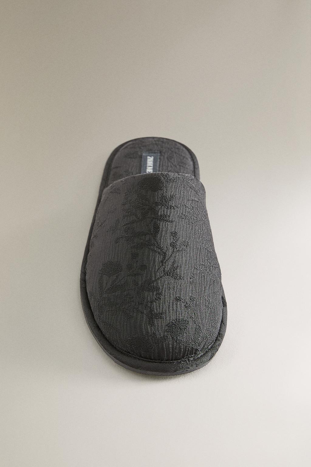 Туфли-мюли с жаккардовым узором