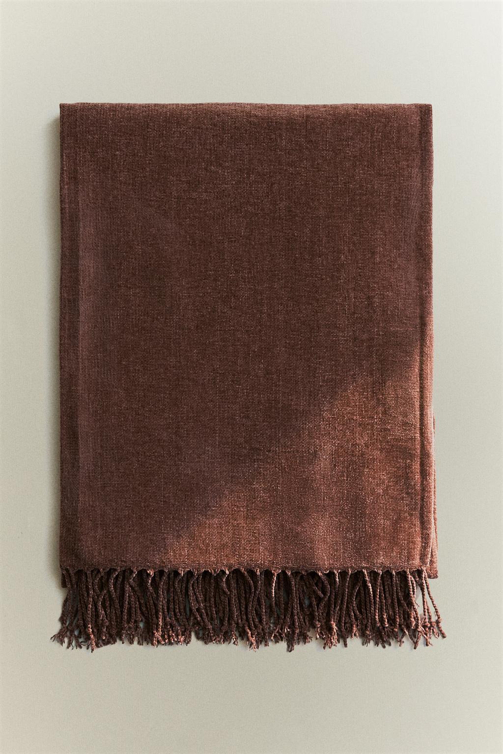 Плед из шениля с бахромой