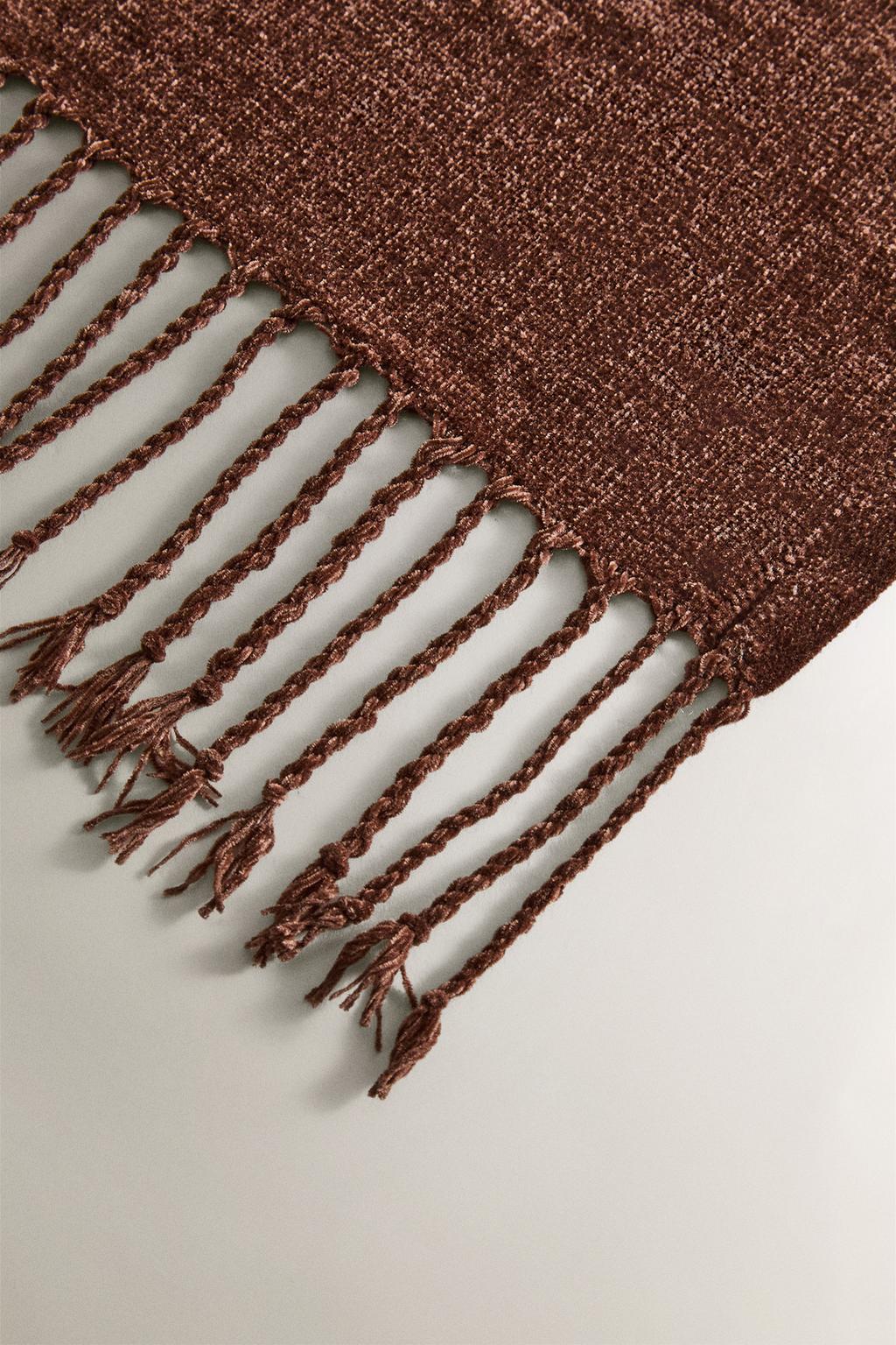 Плед из шениля с бахромой