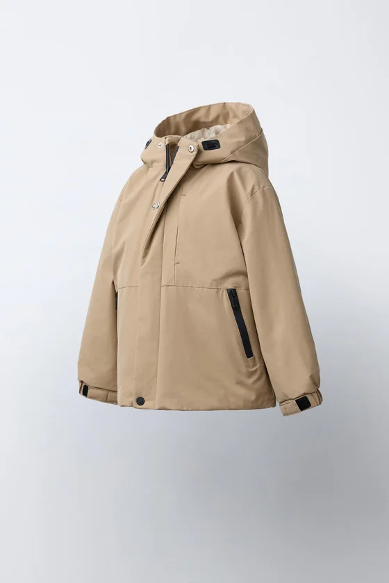ПАРКА С КОНТРАСТНЫМИ МОЛНИЯМИ WATER-REPELLENT
