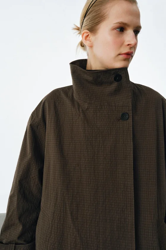 ТРЕНЧ ОВЕРСАЙЗ В КЛЕТКУ — коллекция Zara «ZW»