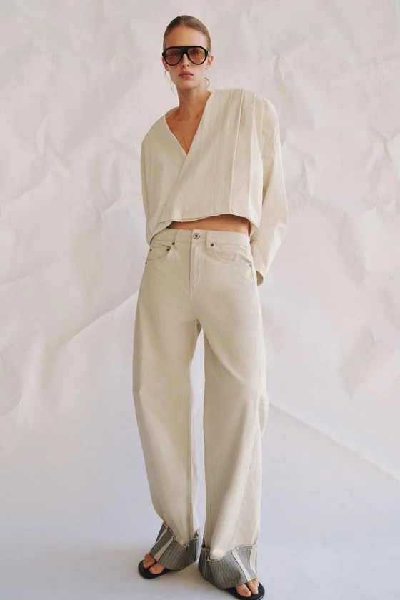 ДВУБОРТНАЯ КУРТКА СО СКЛАДКАМИ — коллекция Zara «ZW»