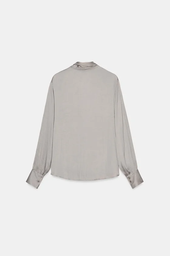 БЛУЗА С V-ОБРАЗНЫМ ВЫРЕЗОМ И ЗАВЯЗКАМИ — коллекция Zara «ZW»