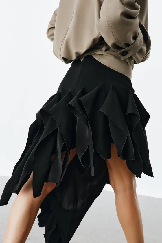 ЮБКА АСИММЕТРИЧНОГО КРОЯ — коллекция Zara «ZW»