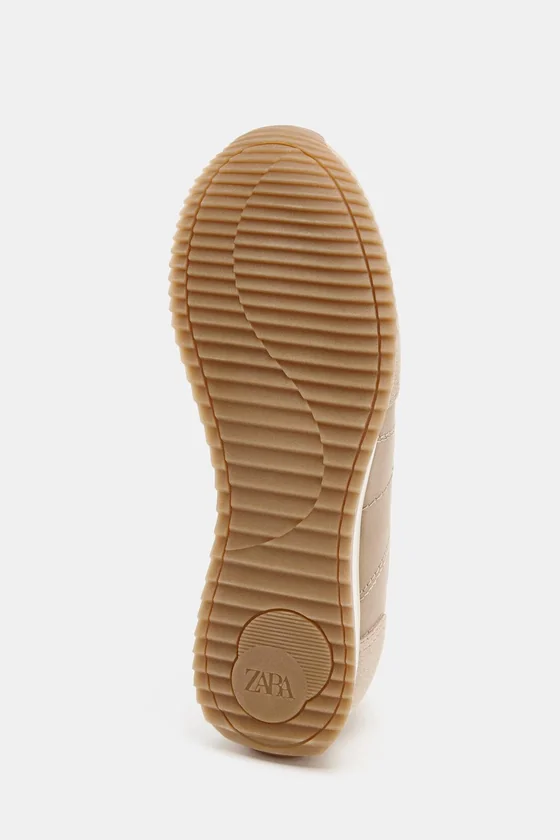 МЯГКИЕ БЕГОВЫЕ КРОССОВКИ
