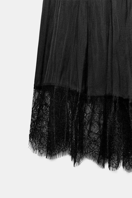 АТЛАСНОЕ ПЛАТЬЕ ХАЛТЕР С КРУЖЕВОМ — коллекция Zara «ZW»