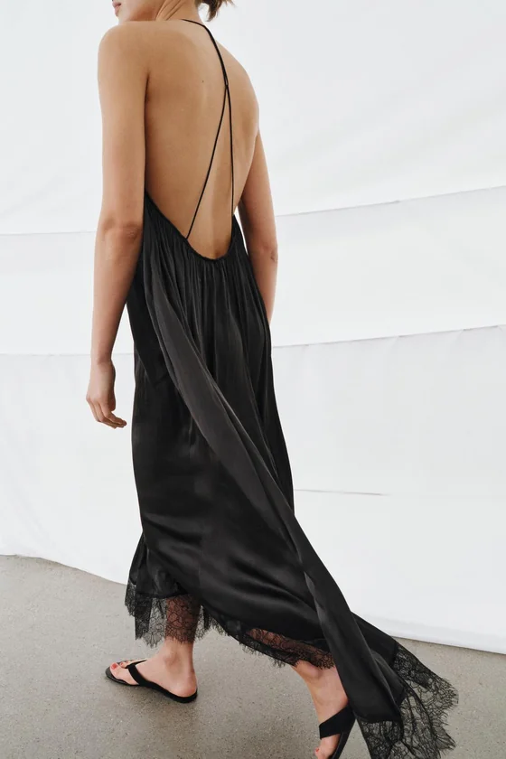 АТЛАСНОЕ ПЛАТЬЕ ХАЛТЕР С КРУЖЕВОМ — коллекция Zara «ZW»