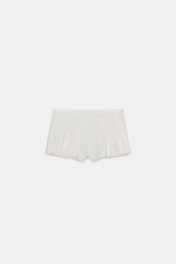 КОРОТКИЕ ШОРТЫ В СКЛАДКУ — коллекция Zara «ZW»