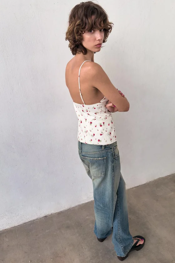 ТОП НА БРЕТЕЛЯХ СО СКЛАДКАМИ