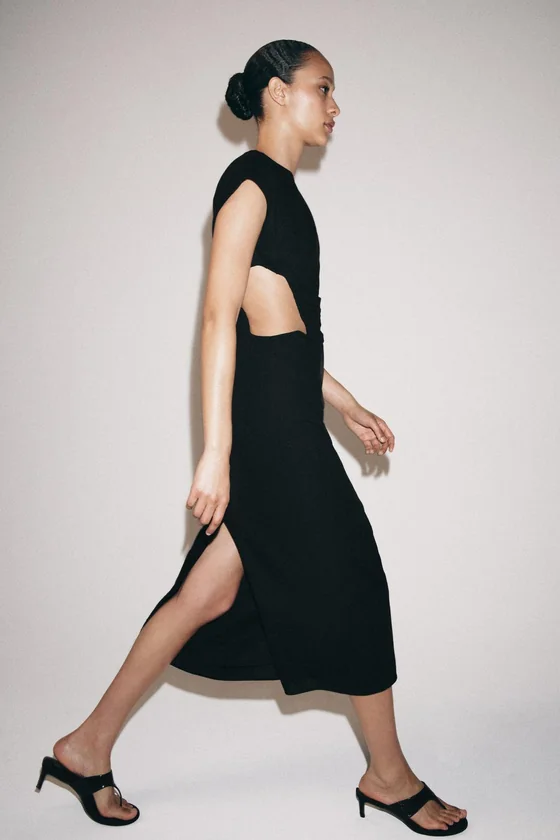 ПЛАТЬЕ С ВЫРЕЗАМИ — коллекция Zara «ZW»