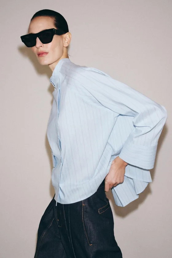 РУБАШКА В ПОЛОСКУ С КАРМАНОМ — коллекция Zara «ZW»
