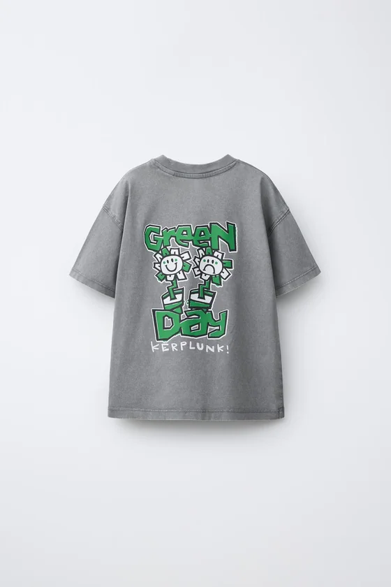ФУТБОЛКА С ЭФФЕКТОМ ПОТЕРТОСТИ GREENDAY ®