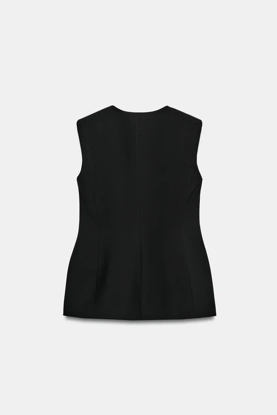 ЖИЛЕТ ОБЛЕГАЮЩЕГО КРОЯ — коллекция Zara «ZW»