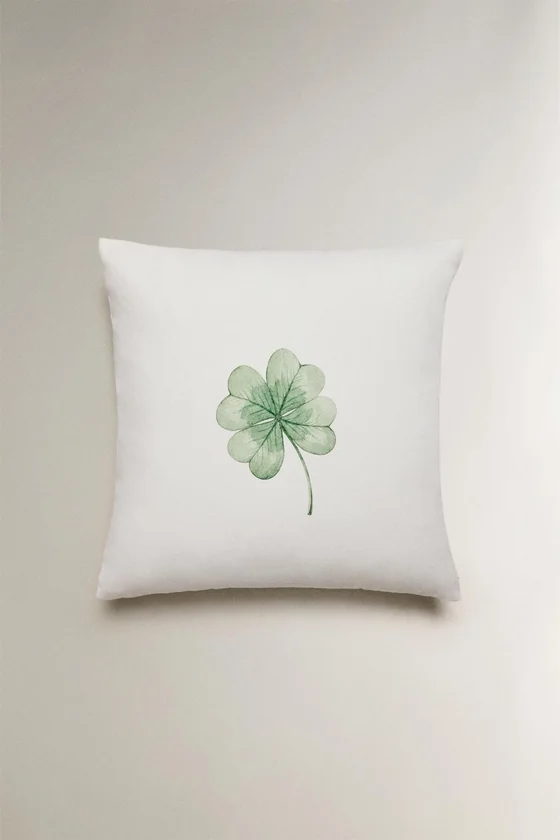 Чехол для подушки clover