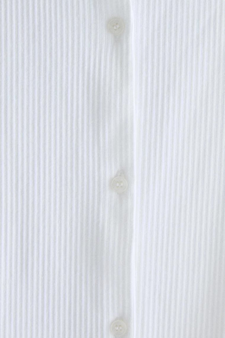 Футболка с длинным рукавом и пуговицами