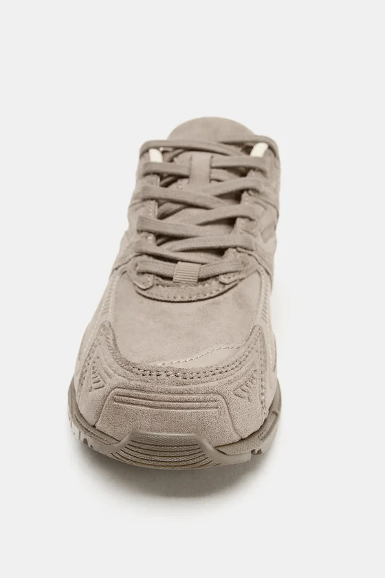 СПОРТИВНЫЕ КРОССОВКИ
