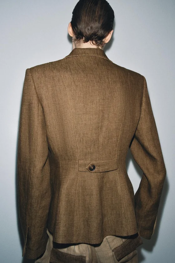 БЛЕЙЗЕР ИЗ СМЕСОВОГО ЛЬНА — коллекция Zara «ZW»