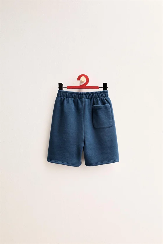 Zara «Timeless» - ОДНОТОННЫЕ ШОРТЫ