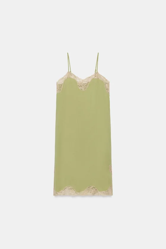 АТЛАСНОЕ ПЛАТЬЕ С КРУЖЕВОМ — коллекция Zara «ZW»