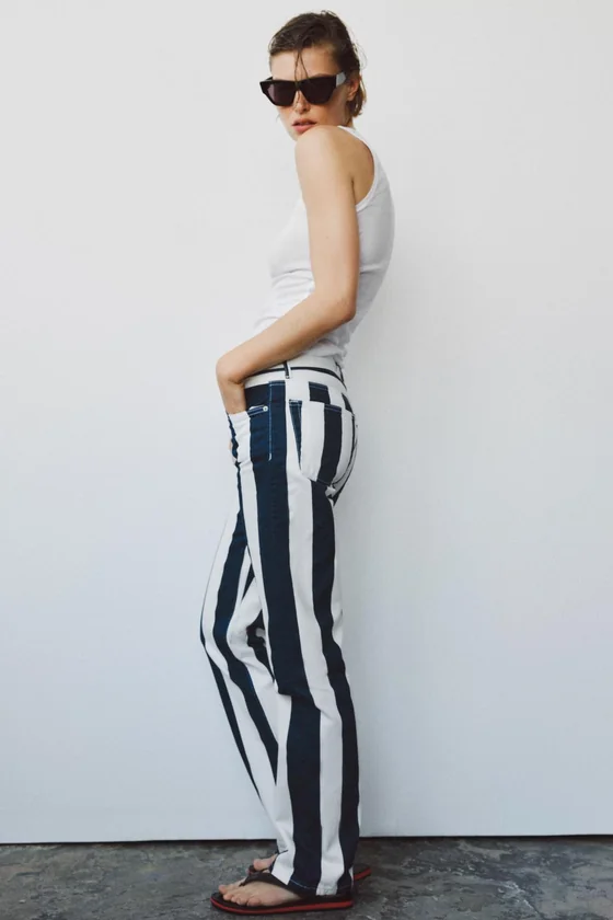 ДЖИНСЫ ПРЯМОГО КРОЯ В ПОЛОСКУ — коллекция Zara «ZW»