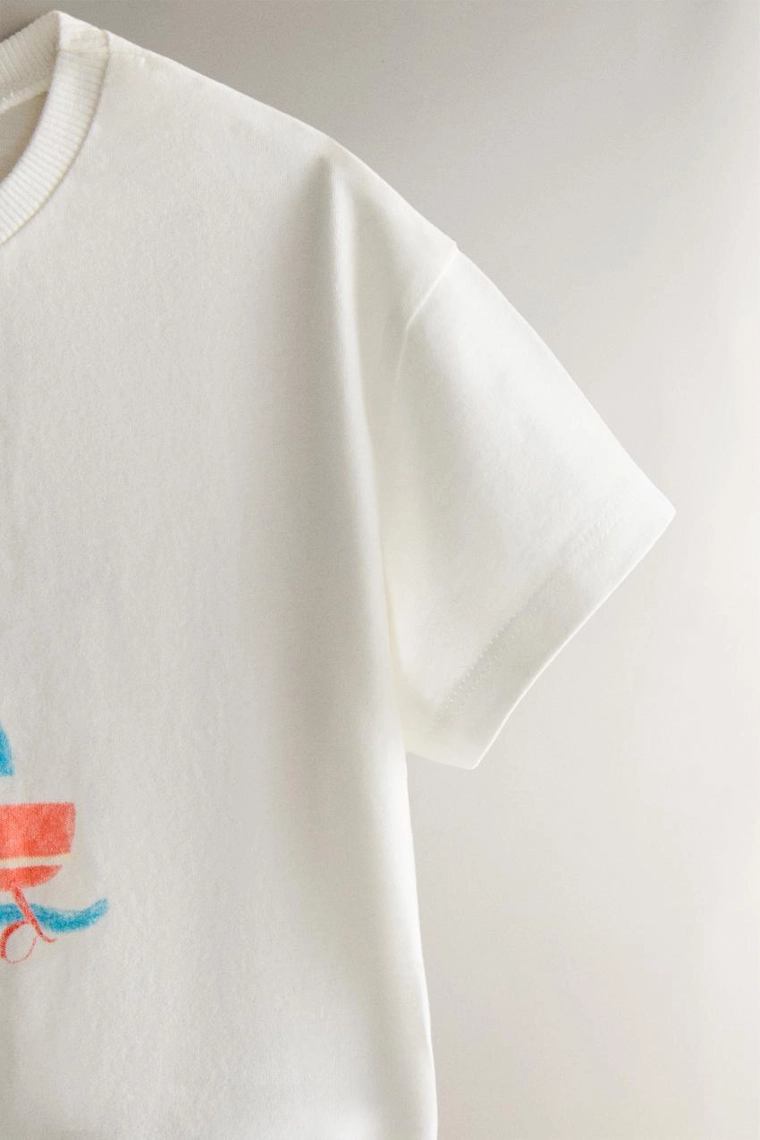 Футболка для малышей с вышивкой