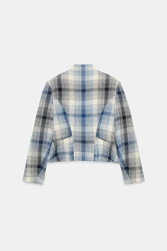 БЛЕЙЗЕР С БАСКОЙ ИЗ ТЕКСТУРНОЙ ТКАНИ — коллекция Zara «ZW»