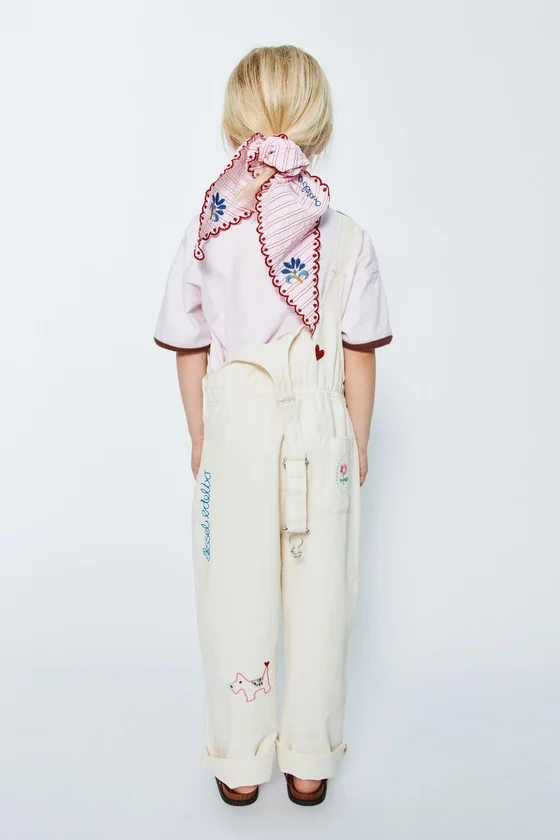 ДЛИННЫЙ КОМБИНЕЗОН ИЗ ТВИЛА С ВЫШИВКОЙ SISSEL EDELBO X ZARA KIDS