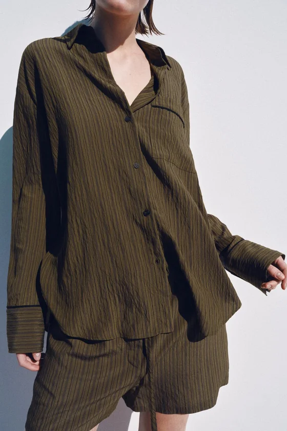 РУБАШКА СТРУЯЩАЯСЯ В ПОЛОСКУ — коллекция Zara «ZW»