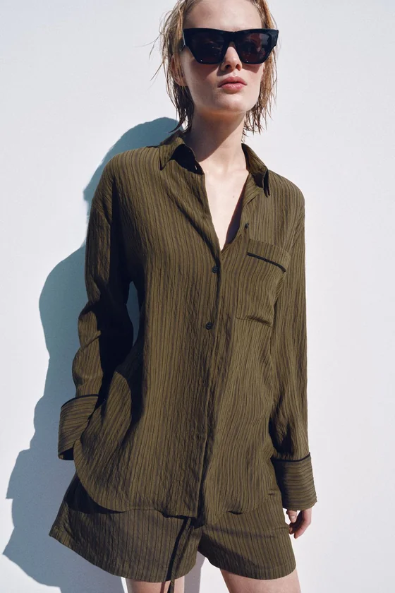 РУБАШКА СТРУЯЩАЯСЯ В ПОЛОСКУ — коллекция Zara «ZW»
