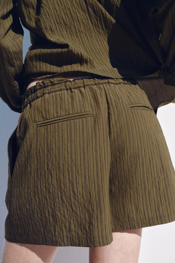 ЖАККАРДОВЫЕ ШОРТЫ В ПОЛОСКУ — коллекция Zara «ZW»