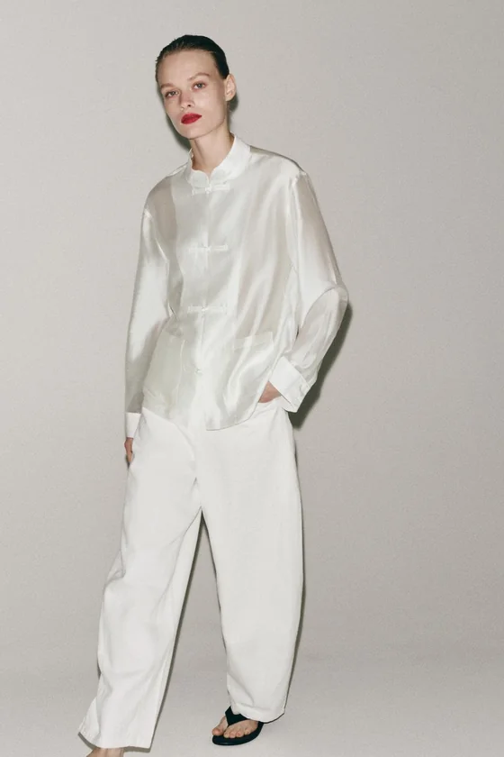 АТЛАСНАЯ РУБАШКА С НАВЕСНЫМИ ПЕТЛЯМИ коллекция Zara «ZW»