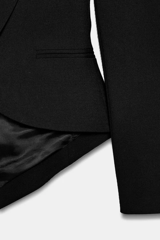 АСИММЕТРИЧНЫЙ БЛЕЙЗЕР — коллекция Zara «ZW»