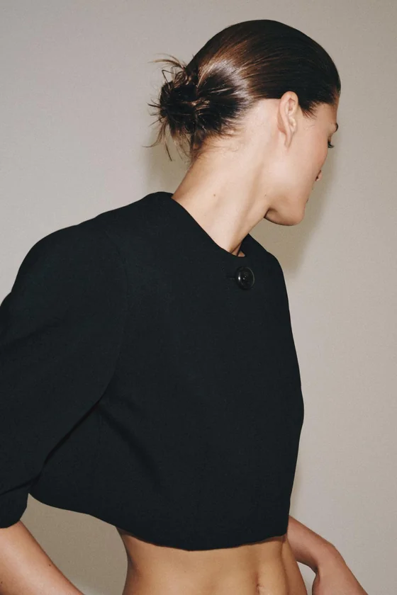 УКОРОЧЕННЫЙ БЛЕЙЗЕР — коллекция Zara «ZW»