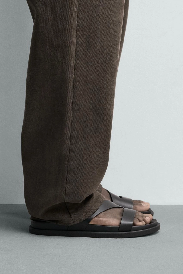 САНДАЛИИ С РЕМЕШКАМИ