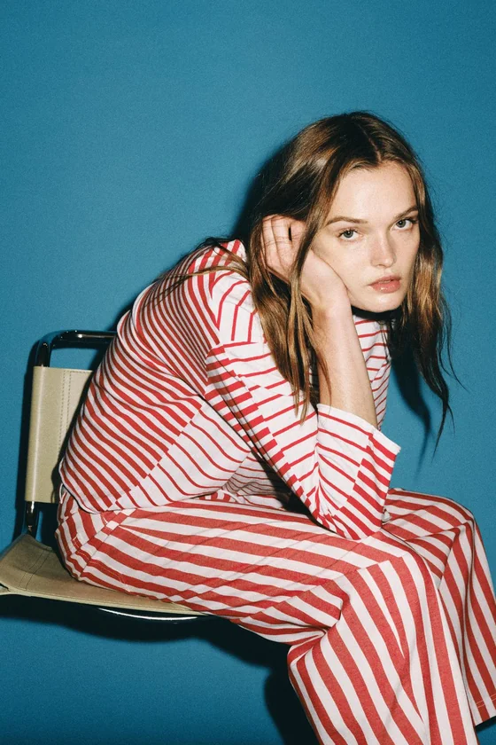 ЗАУЖЕННЫЕ ДЖИНСЫ В ПОЛОСКУ — коллекция Zara «ZW»