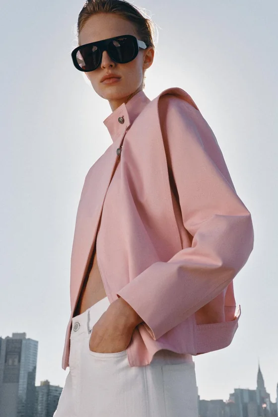 ДВУБОРТНАЯ КУРТКА С ПУГОВИЦАМИ — коллекция Zara «ZW»