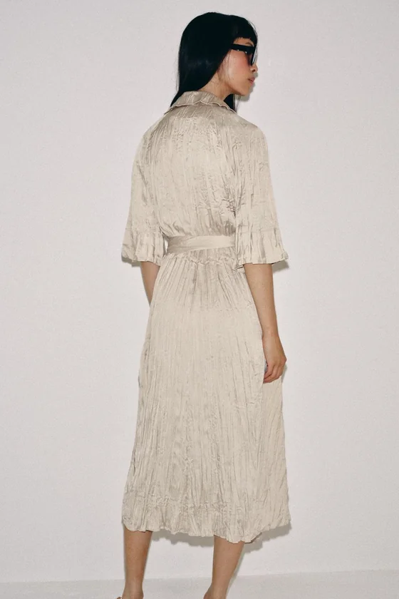 ПЛАТЬЕ ПЛИССИРОВАННОЕ С ПОЯСОМ — коллекция Zara «ZW»