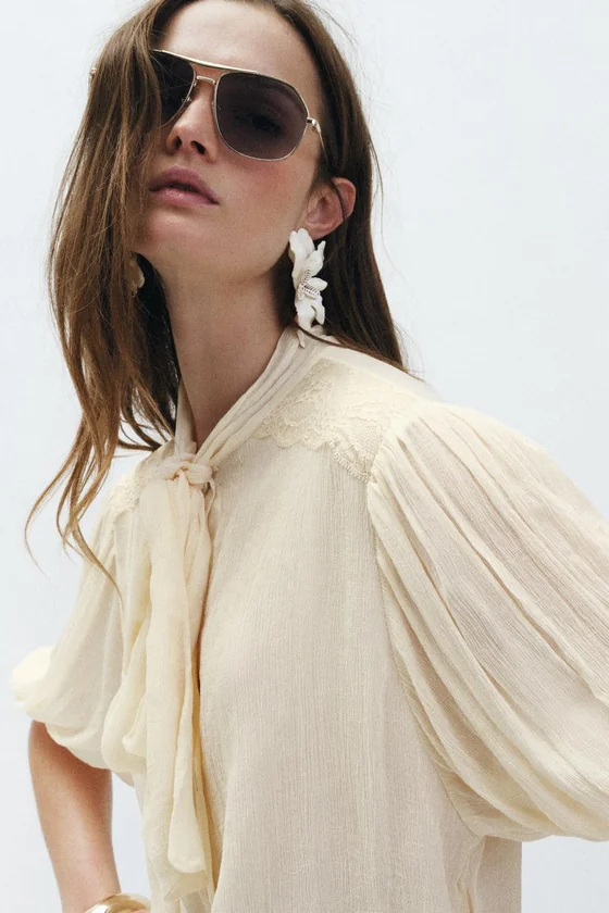 КОРОТКИЙ КОМБИНЕЗОН С КРУЖЕВОМ — коллекция Zara «ZW»